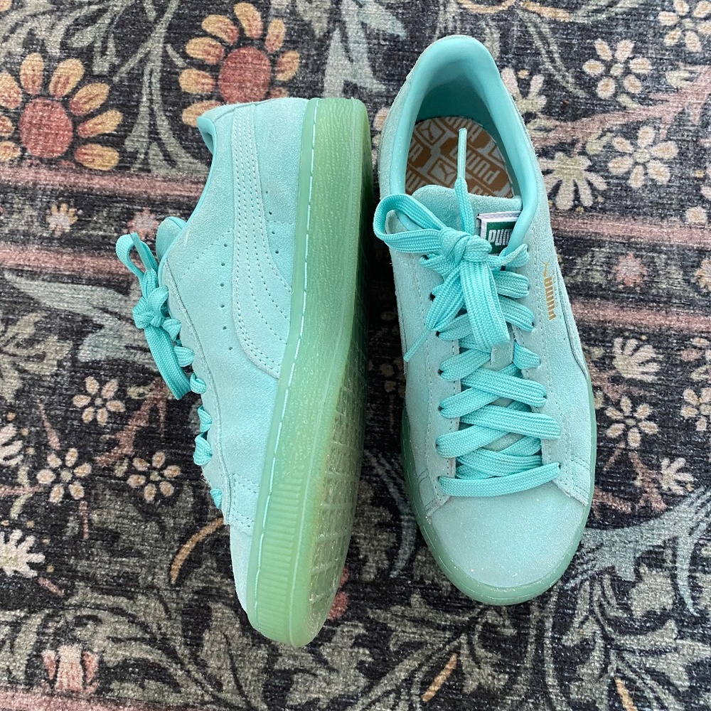 Puma - Size 6 Turquoise Sneakers